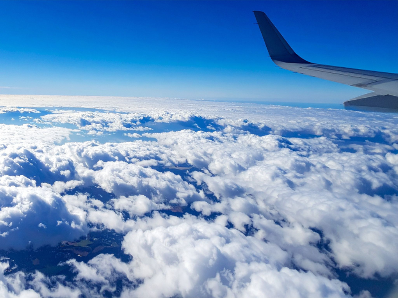 Dicas para a primeira viagem de avião:  experiências de quem viajou pela primeira vez aos 32 anos de idade