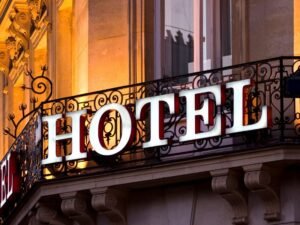 Qual é a Diferença Entre Hotel, Pousada, Hostel e Airbnb? Veja qual é o mais barato